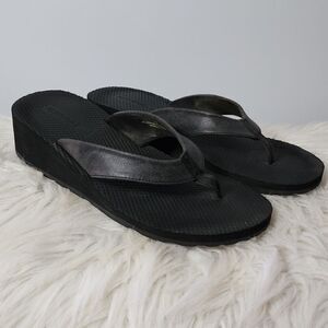 Speedo wedge sandal flip flops womens size 10 black
